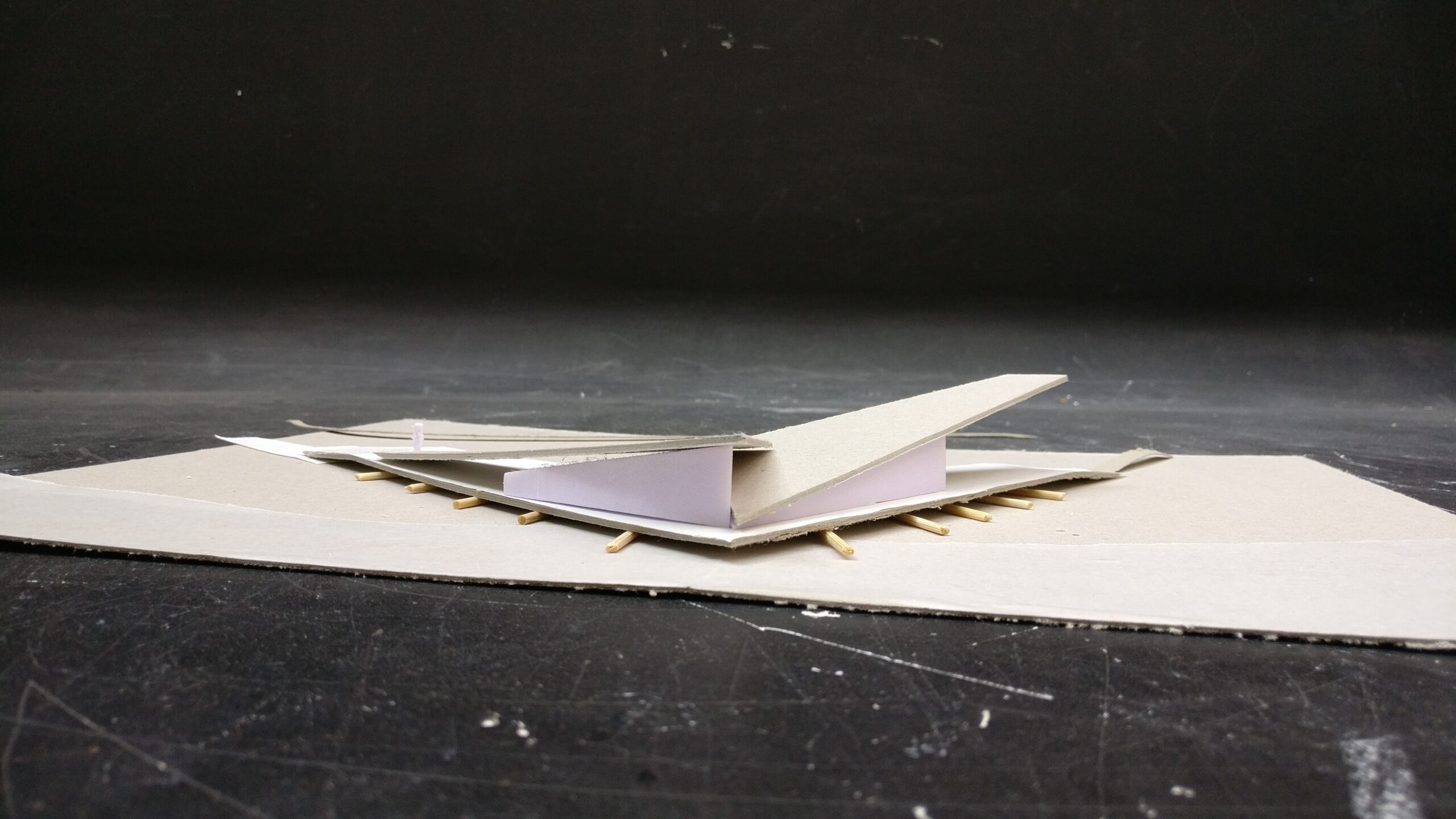 Gebouw vorm configuratie 4. Dak orientatie met de aandacht naar het open landschap.