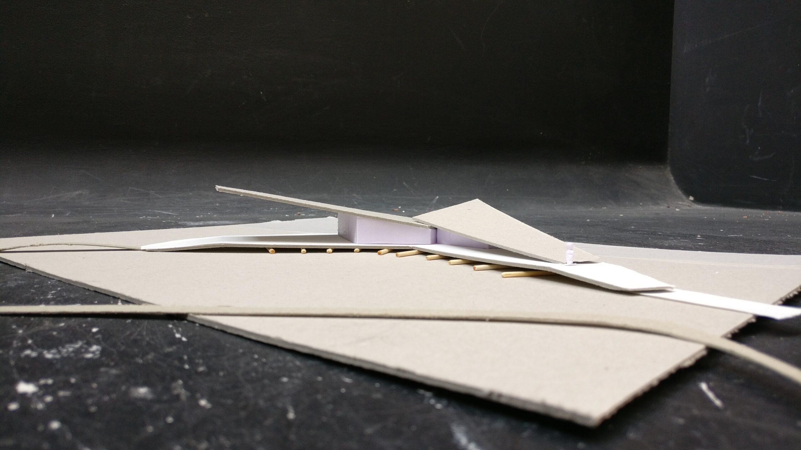 Gebouw vorm configuratie 4. Dak orientatie met de aandacht naar het open landschap.